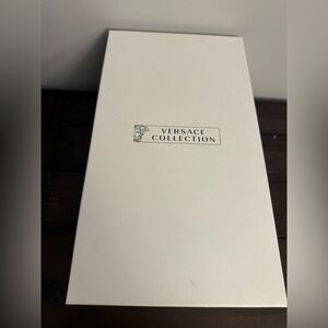 Versace Collection Elegant White Box.